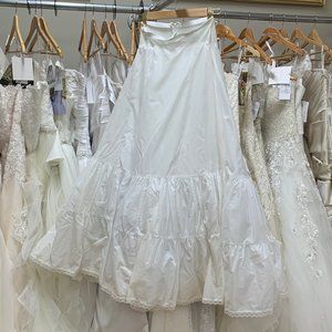 Davids Bridal Wedding Petticoat size 6